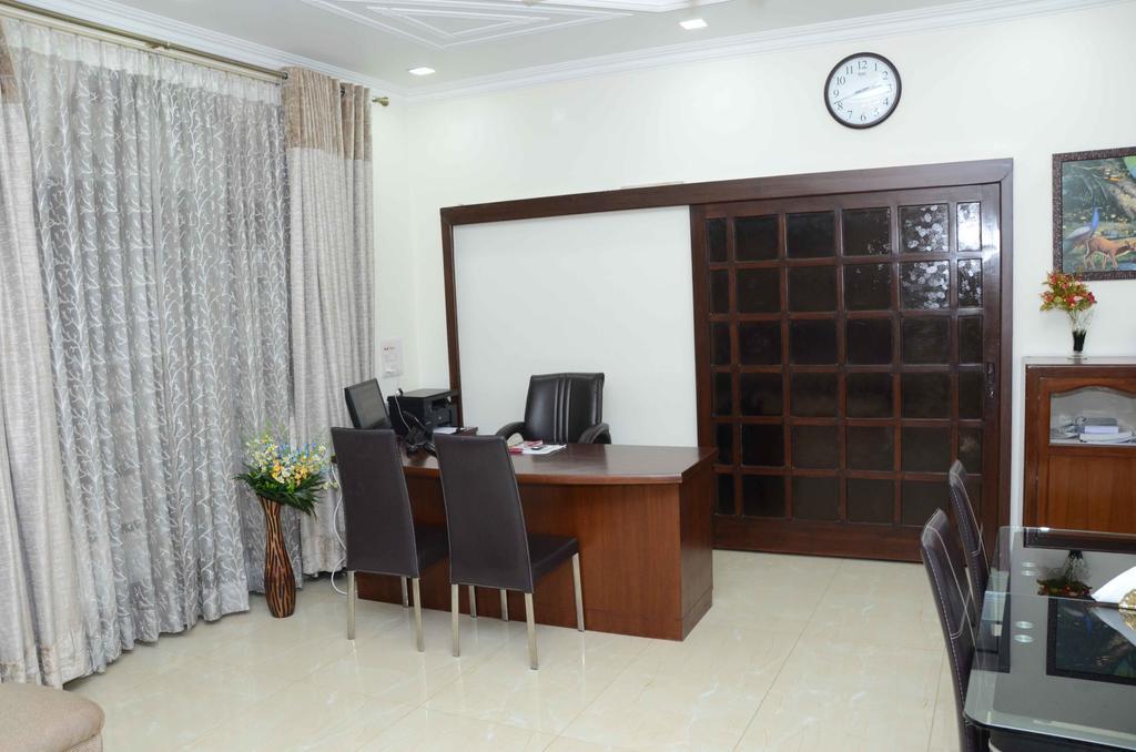 Namaste Apartments Нью-Делі Екстер'єр фото